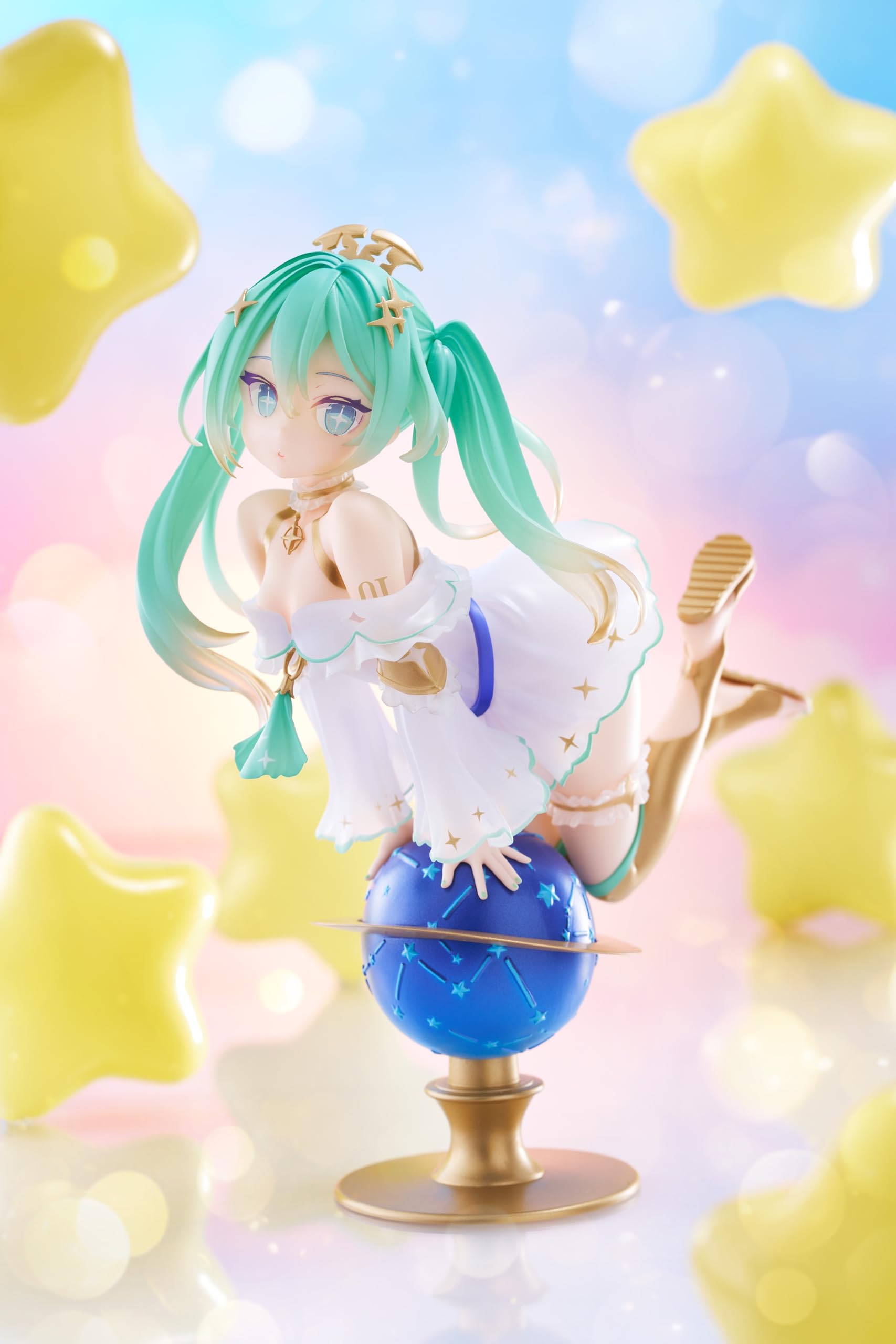 Amazon.com: SQUARE ENIX CO, LTD. Hatsune Miku 39 Miku Day